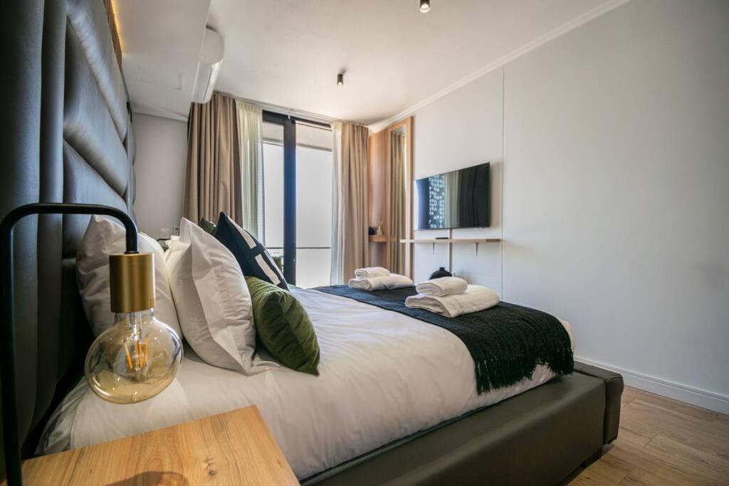 Beautiful Gem At Ellipse Midrand